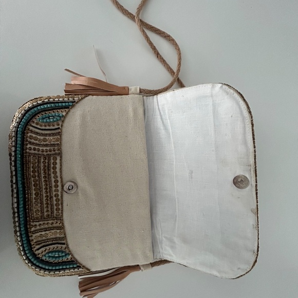 Boho Embroidered Crossbody Bag - Picture 4 of 9